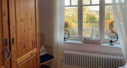 Landhaus 'Seekiste' mit privater Terrasse, Gemeinschaftsgarten und WLAN