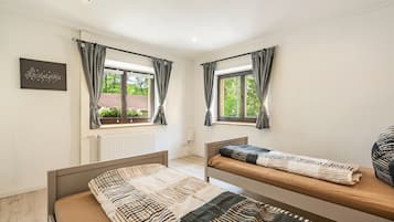 1 chambre, fer et planche Ă repasser, Wi-Fi gratuit, draps fournis