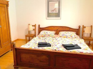House | 3 bedrooms, individually furnished