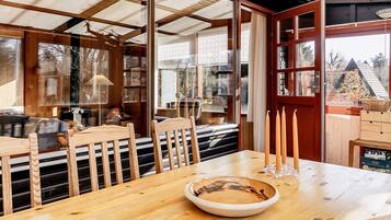 House | Dining