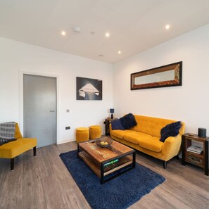 Apartment | 2 bedrooms - Dockside Quay Views City Vibes (Dundee)
