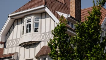 Villa | Exterior