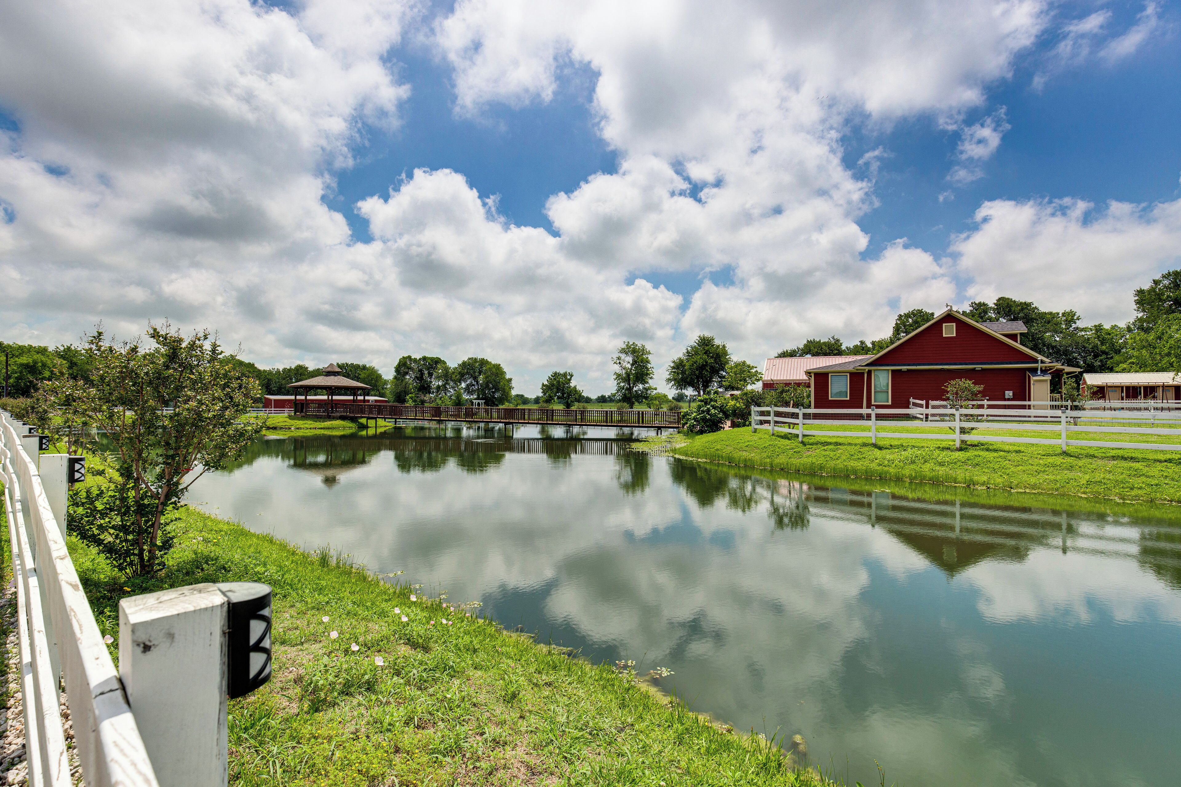 Charming Caddo Mills Farmhouse w/ Private Yard