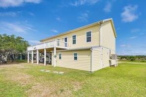 Exterior - 1 Mi to Marina: Rockport Vacation Rental (Rockport)