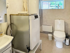 House | Bathroom
