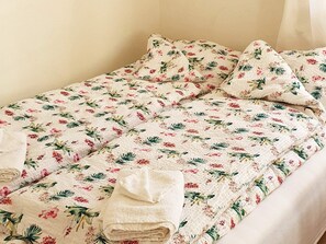 House | 3 bilik tidur, dilengkapkan perabot secara berasingan 