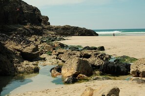Beach nearby - 19th Century Cottage & Garden, Private Parking (Cornwall)