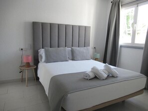 Villa | 2 camere, con arredamento individuale, ferro/asse da stiro, lenzuola