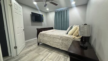 2 多间卧室、熨斗/熨衣板、免费 WiFi、床单