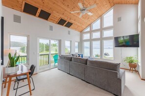 Televisie en een kantoor