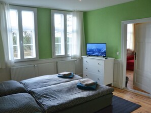 6 bedrooms, individually furnished - Holiday Home Deichkind on the Elbe Dike (Lenzerwische)
