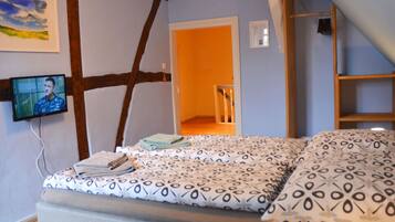 6 bedrooms, individually furnished