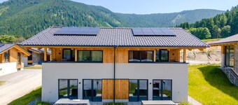 Spacious home located directly at the slopes