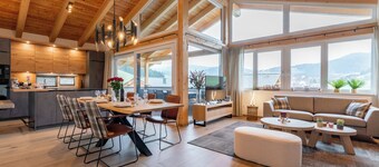 Very spacious ski in-ski out chalet with a sauna