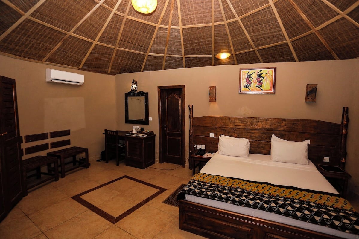 Standard Room, Garden View | Desk, laptop workspace, free WiFi