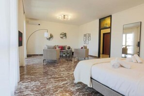 2 bedrooms, iron/ironing board, WiFi, bed sheets - 2 bedroom apartment in milan (Milano)