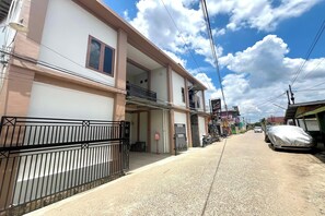 Exterior - Gratia Guesthouse Syari'ah (Jambi)