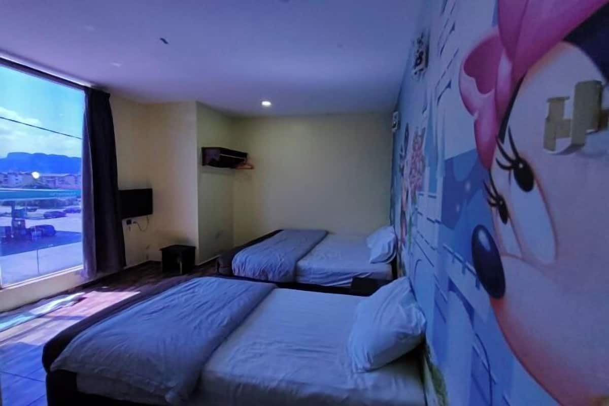 Desk, WiFi (free), bed sheets