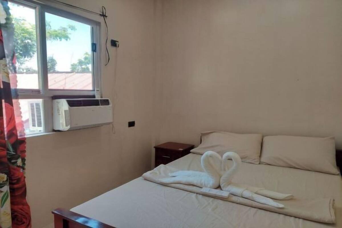 Desk, rollaway beds (surcharge), WiFi (free), bed sheets