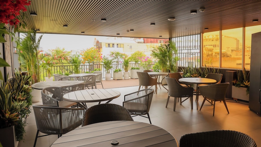 Lanura Saigon Boutique Hotel