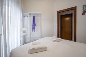 4 camere, ferro/asse da stiro, Wi-Fi, lenzuola