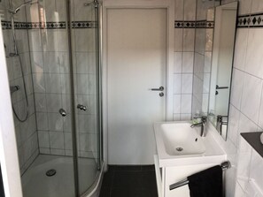 House | Bathroom - Wellmann Modern Retreat (Borkum)