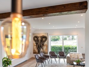 Interior - Quiet country house with a meadow (Brakel)