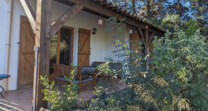 Charmante Villa mit Pool und Altem Baumbestand