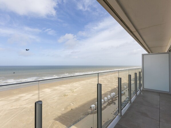 View from property - Cozy 1-bedroom Apartment With Sea View (Middelkerke)