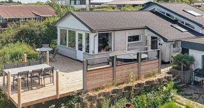9 Person Holiday Home in Roslev