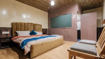 Habitación doble Deluxe, vista al lago | 1 habitación, ropa de cama hipoalergénica y ropa de cama