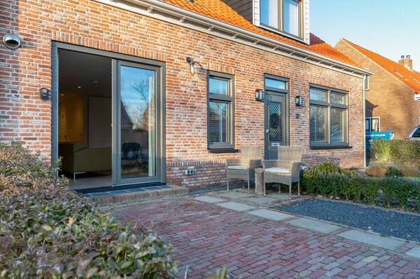 Apartment | Exterior - Cozy Apartment in Street of Westkapelle (Westkapelle)