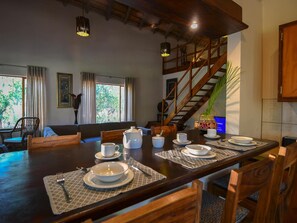 House | Dining