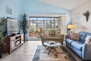 Smart TV - Sea Colony Gated Community Home | Canal View | Steps to Beach | Community Pool | Dog Friendly (Palm Coast)