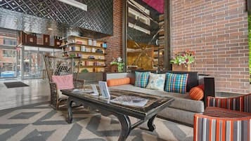 Lobby lounge