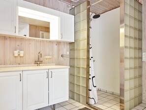 Ferienhaus | Badezimmer
