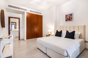2 chambres, bureau, fer et planche à repasser, Wi-Fi