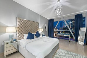 1 bedroom, desk, iron/ironing board, WiFi