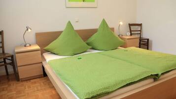 1 bedroom, individually furnished