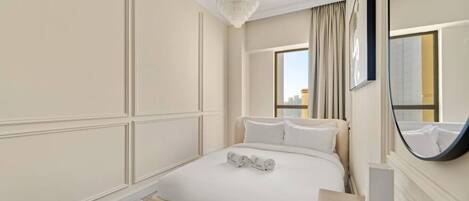 1 bedroom, desk, iron/ironing board, WiFi