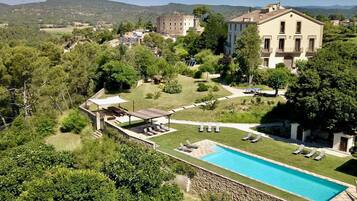 Apartment | Pool | Outdoor pool