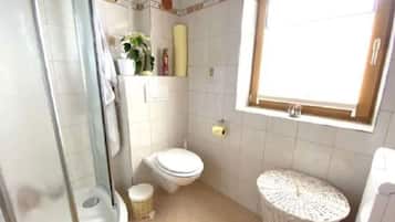 House | Bathroom | Bathtub