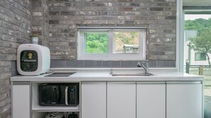 Basic Room, 1 Bedroom (Agisangeo) | 1 bedroom, free WiFi - Gapyeong Ttonggangaji Kids Poolvilla (Gapyeong)