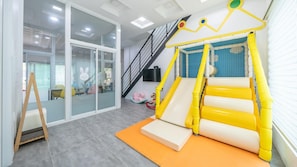 Basic-Zimmer, 1 Schlafzimmer (Agibyeol) | 1 Schlafzimmer, kostenloses WLAN