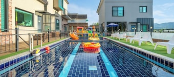 Gapyeong Ttonggangaji Kids Poolvilla
