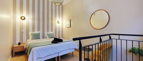 2 chambres, fer et planche à repasser, Wi-Fi, draps fournis