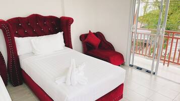 Deluxe studio suite, 1 slaapkamer, koelkast, uitzicht op zee | Gratis wifi