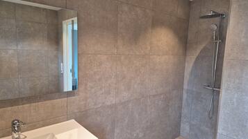 豪華套房, 湖景 | 浴室