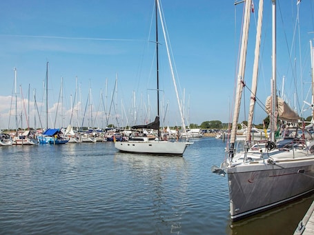 Marina/club náutico