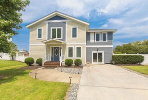 Exterior - Sandbridge Canalside, Dog Friendly, Pool, Hot Tub 6 BR (Virginia Beach)